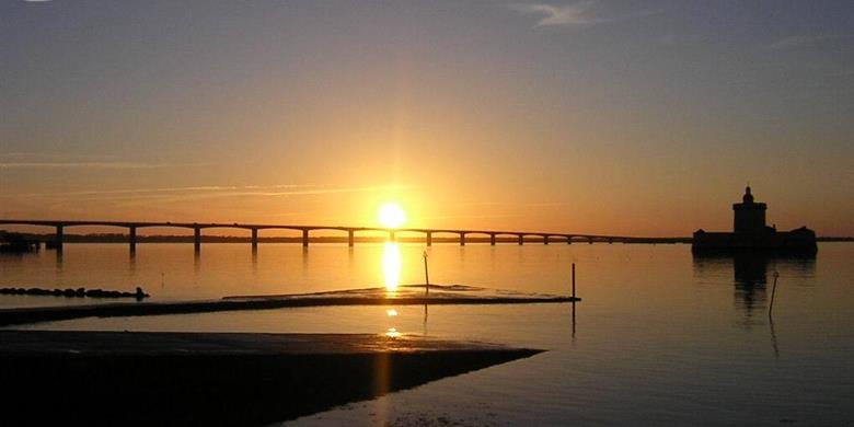 Sunset - Île d'Oléron bridge - Altantic Coast of France