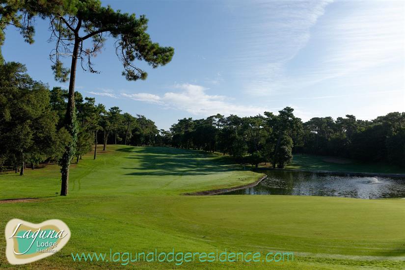 Royan Golf near Laguna Lodge Résidence in France