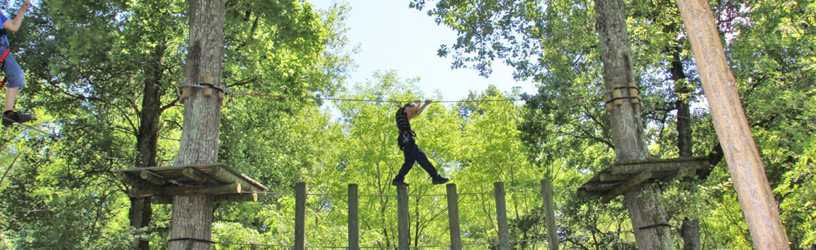 Tree climb parcours Parc Aventure La Gataudière nearby Laguna Lodge Résidence on the Atlantic coast of France